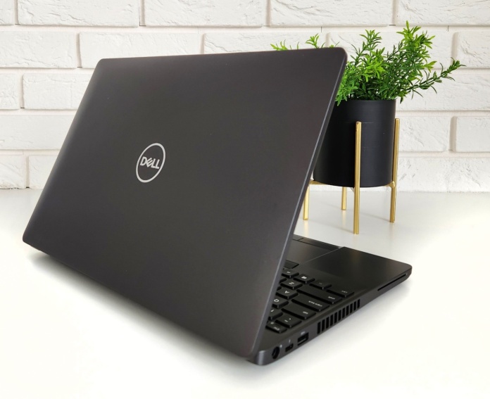 Dell Latitude 5500 - zdjęcie produktu